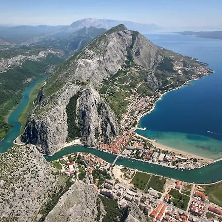 Green Holiday Omiš